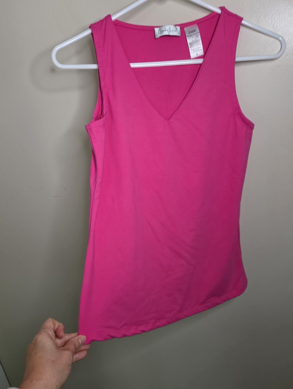 🎉 5/$25 Women's Linda Leal Pink Sleeveless Top Sz Small - Picture 3 of 5